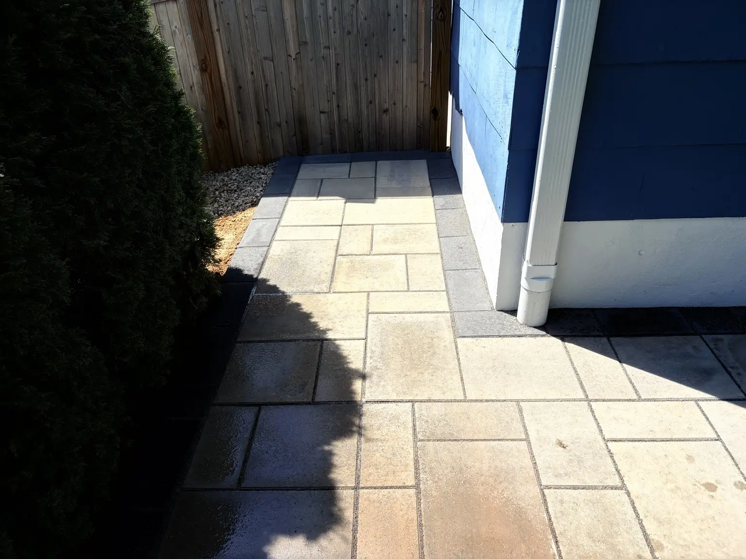 Finished paver walkway with a contrasting border in Hamilton, New Jersey